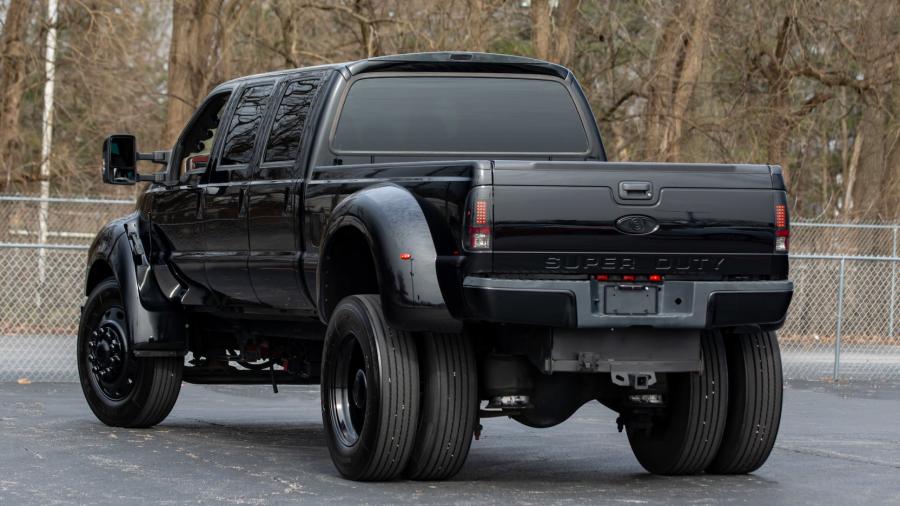  Ford F-650 Pickup Supertruck 2005 года  (фото 6 из 20)
